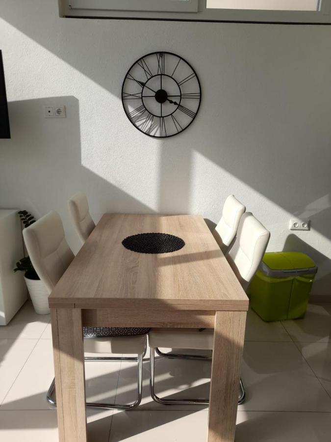 Ml Apartman Senj  Buitenkant foto