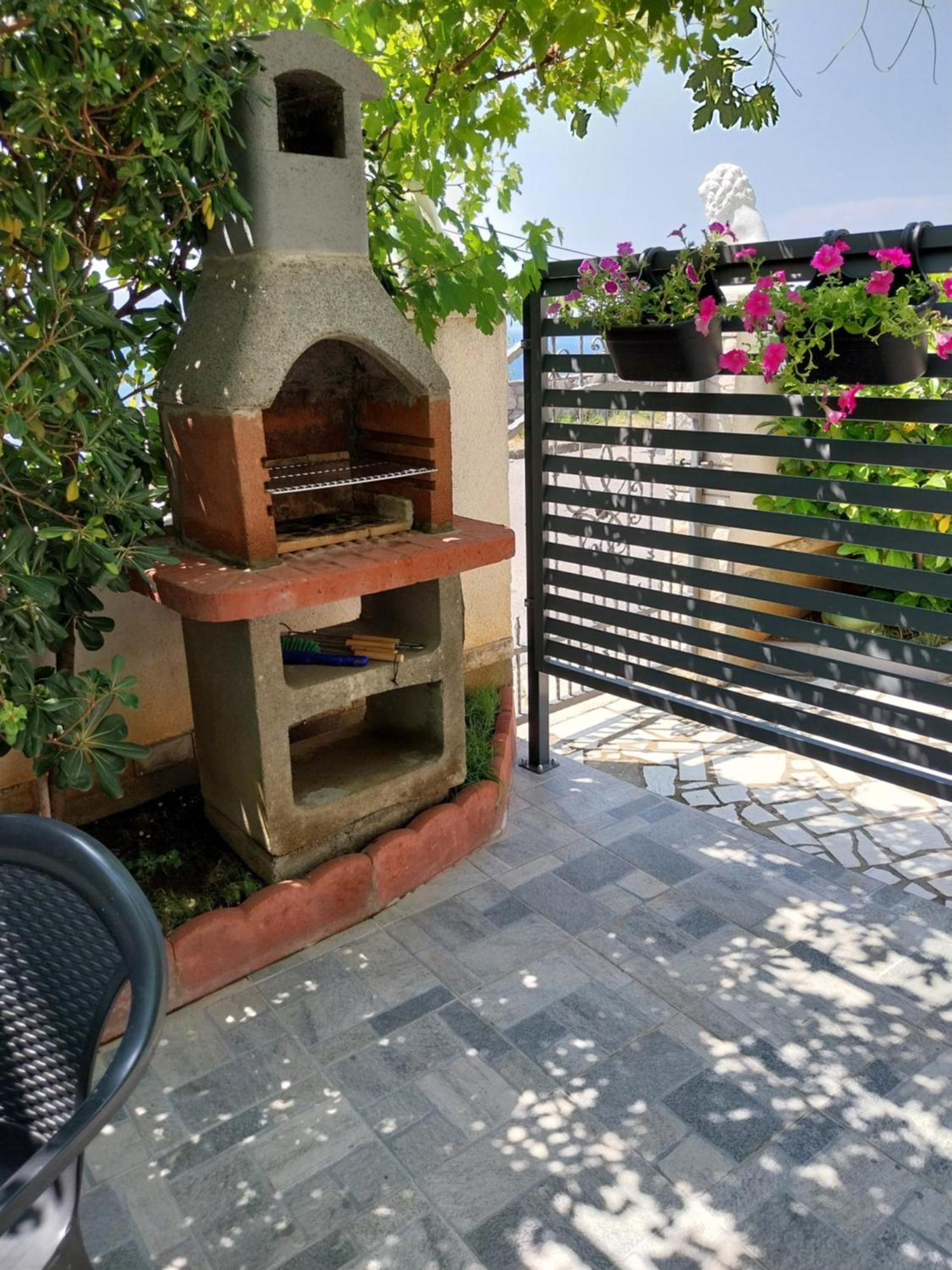 Ml Apartman Senj  Buitenkant foto