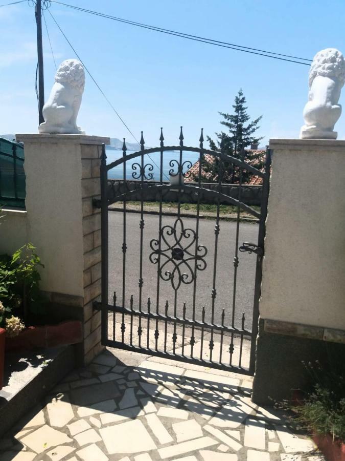 Ml Apartman Senj  Buitenkant foto